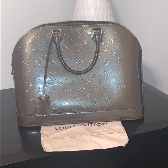 Louis Vuitton Vernis Alma - Picture 2 of 8